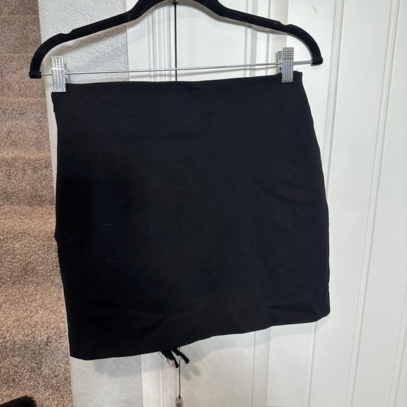 Revolve NBD Alianna Skirt black size small NWT - Picture 9 of 11
